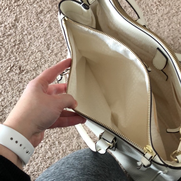 Authentic Kate Spade Double zip crossbody - Picture 7 of 9